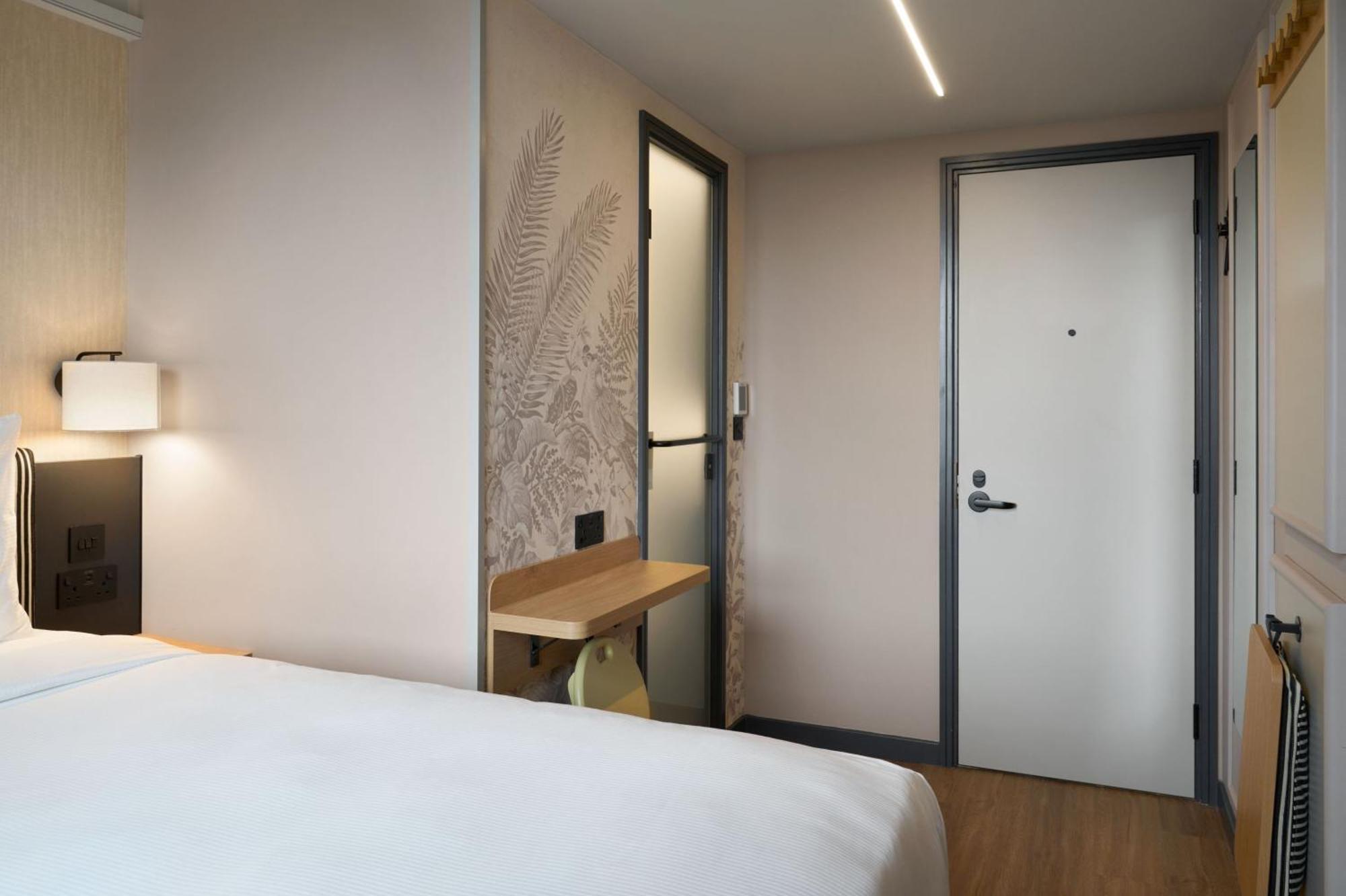 Four Points Express By Sheraton London Euston Екстериор снимка