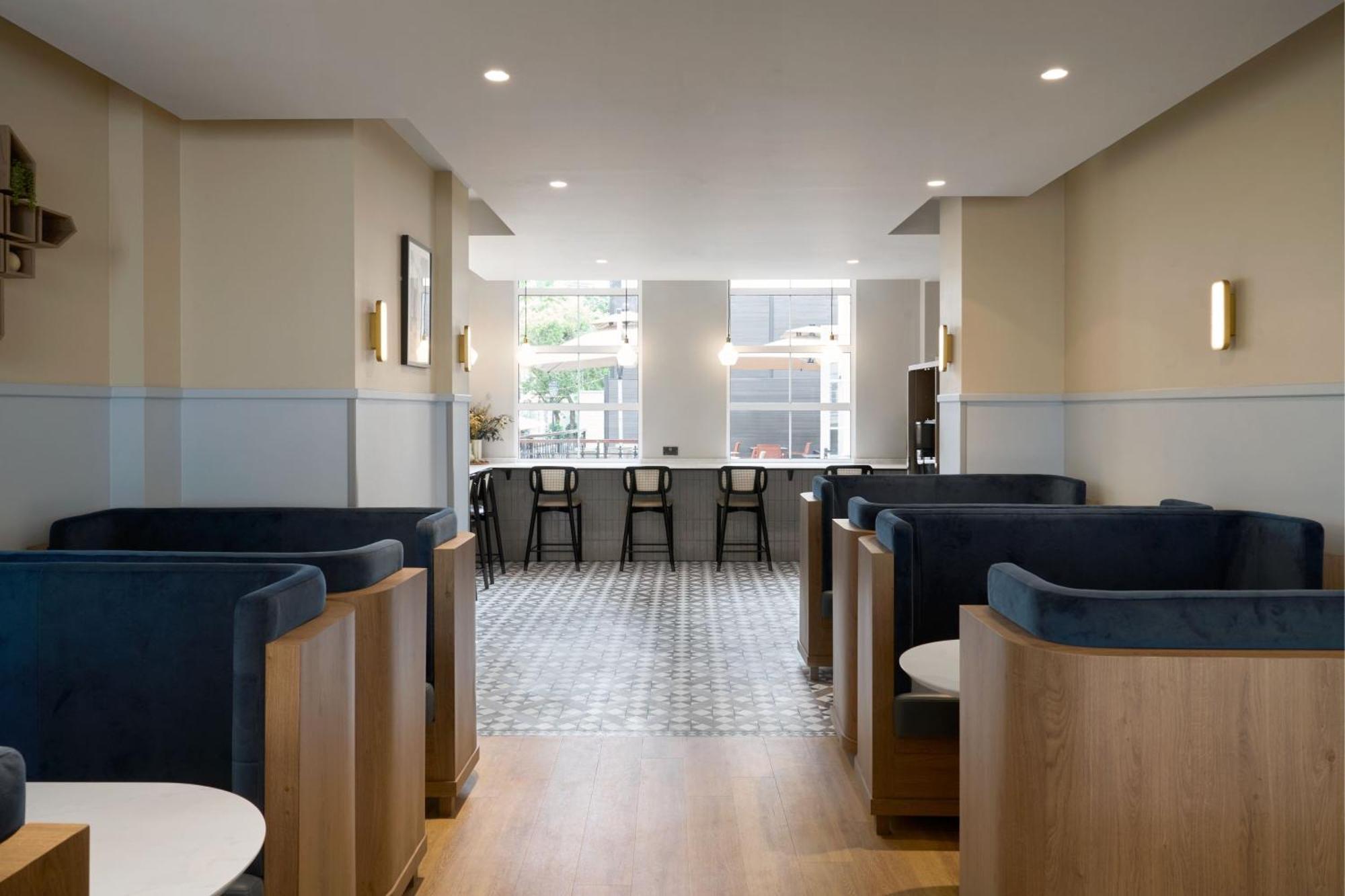 Four Points Express By Sheraton London Euston Екстериор снимка